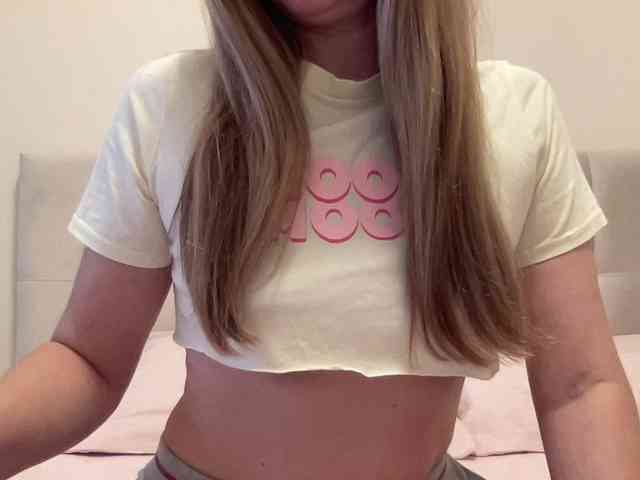 LizaFlower1 webcam