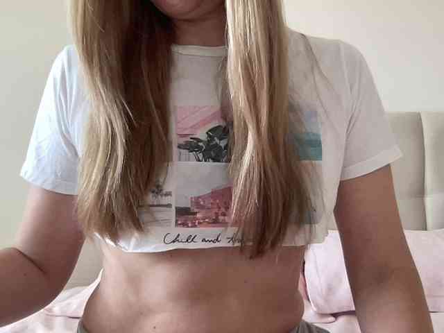 LizaFlower1 webcam