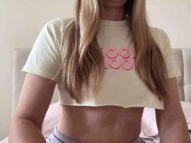 LizaFlower1 webcam