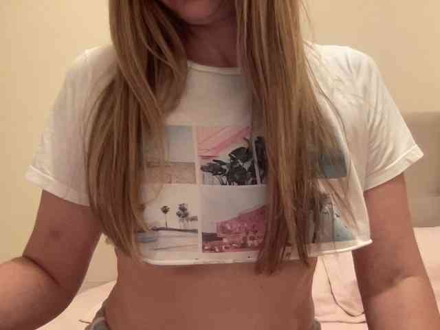 LizaFlower1 webcam