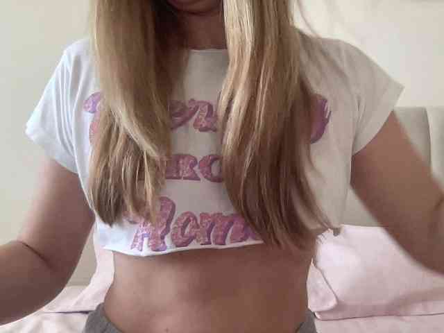 LizaFlower1 webcam