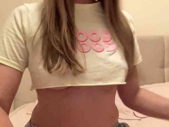 LizaFlower1 webcam