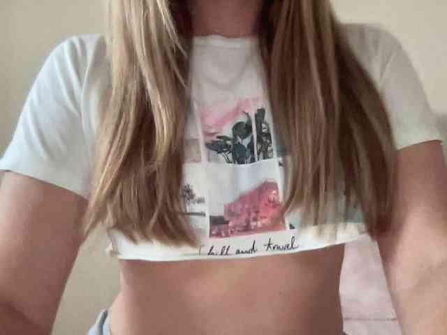 LizaFlower1 webcam