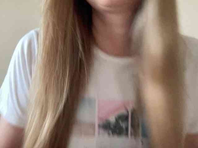 LizaFlower1 webcam