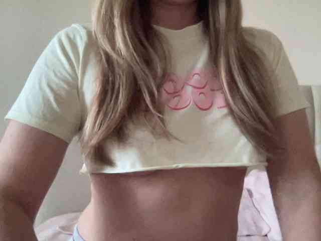 LizaFlower1 webcam
