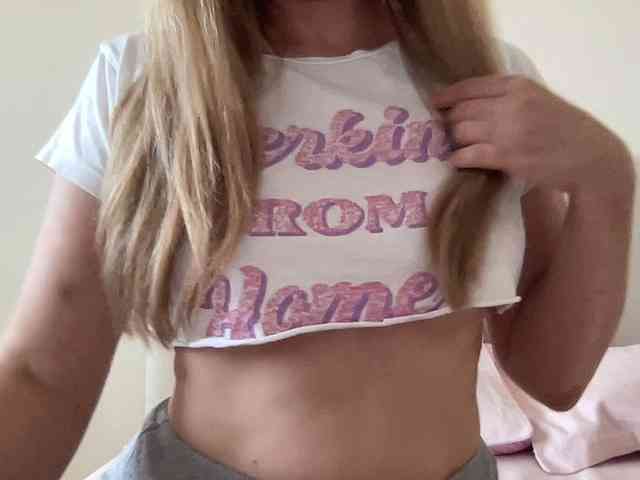 LizaFlower1 webcam