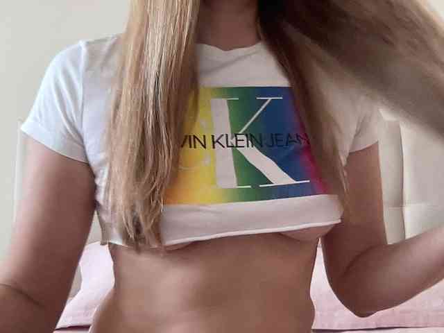 LizaFlower1 webcam