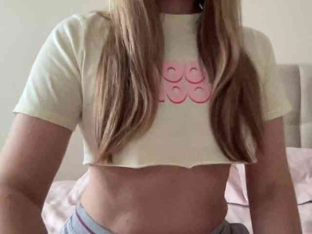 LizaFlower1 webcam