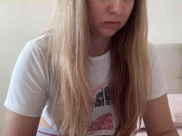 LizaFlower1 webcam
