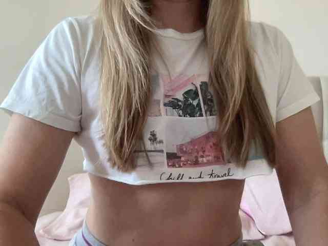 LizaFlower1 webcam