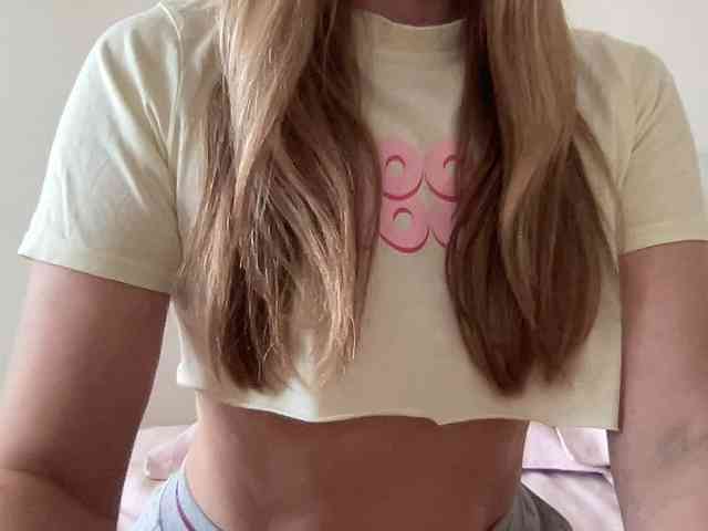 LizaFlower1 webcam