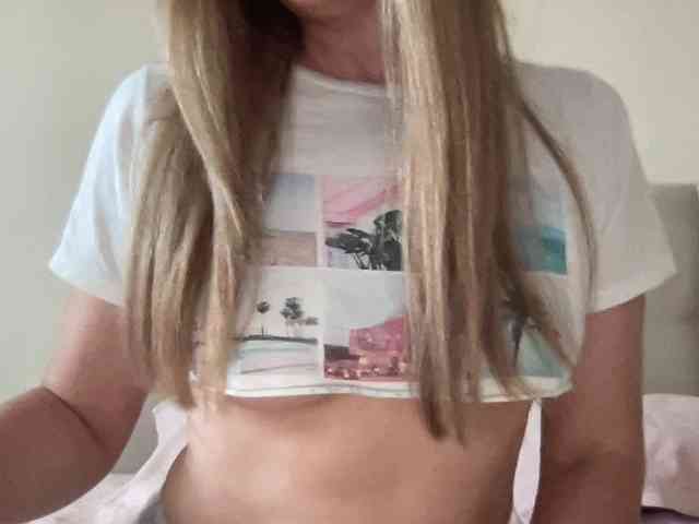 LizaFlower1 webcam