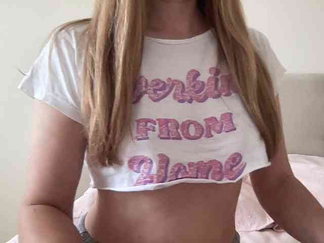 LizaFlower1 webcam