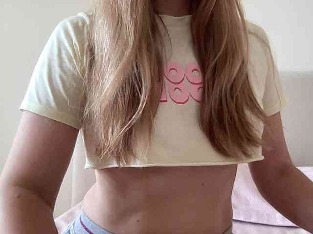 LizaFlower1 webcam