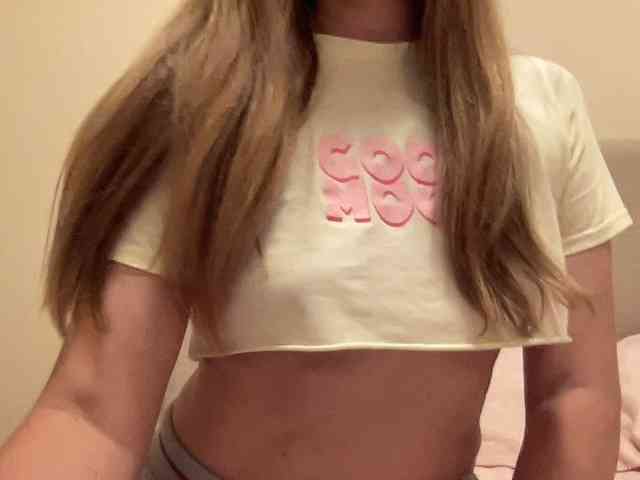LizaFlower1 webcam