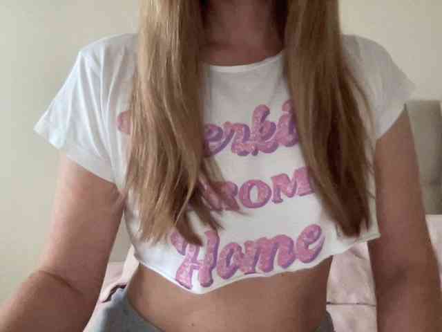 LizaFlower1 webcam