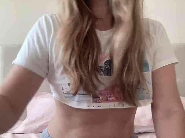 LizaFlower1 webcam
