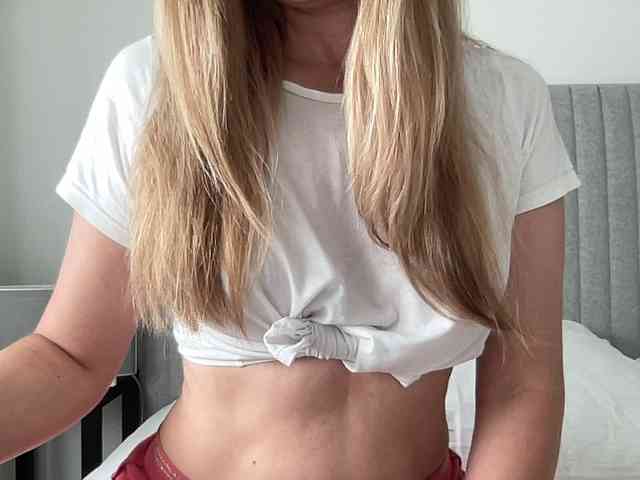 LizaFlower1 webcam