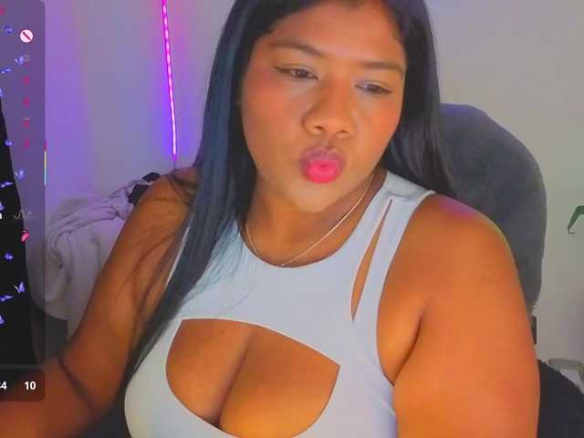 Paola091 live cam on BongaCams