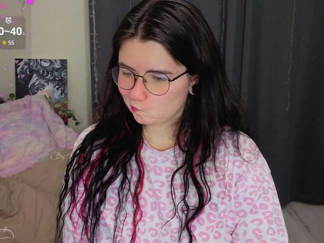 s-katekisa-s Live Cam and Statistics on UnifiedCams