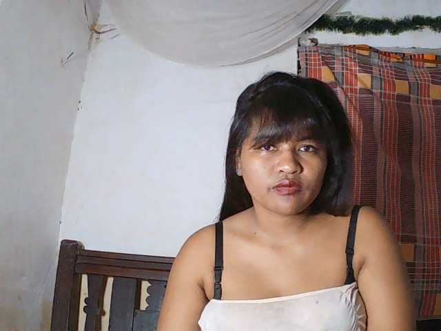 SydneiDollux live cam on BongaCams