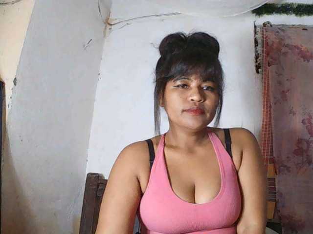 SydneiDollux live cam on BongaCams