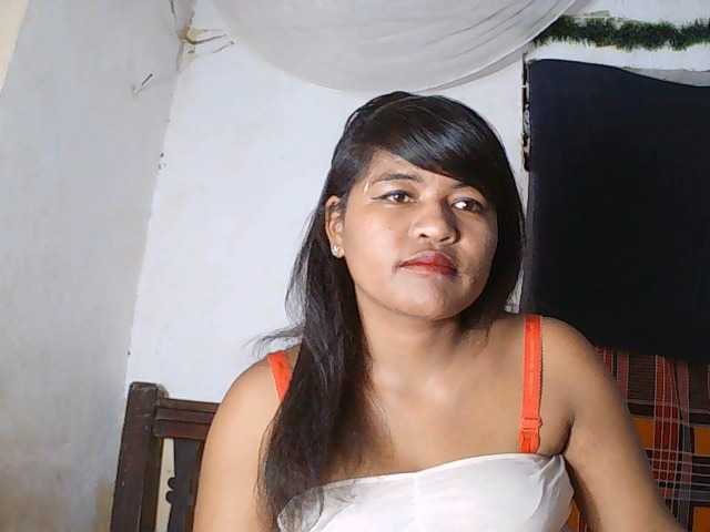SydneiDollux live cam on BongaCams