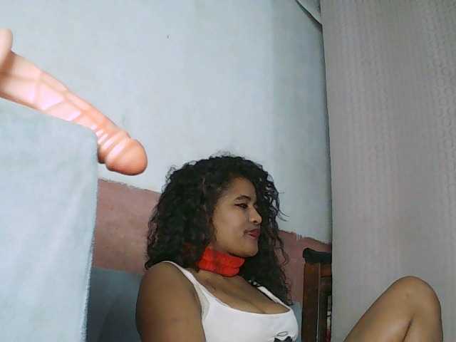 SydneiDollux live cam on BongaCams