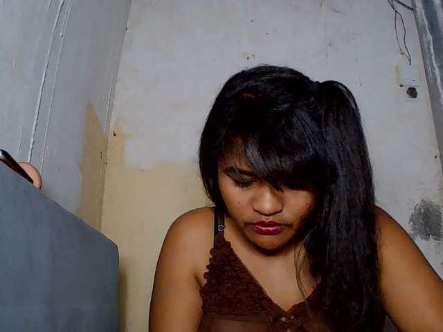 SydneiDollux live cam on BongaCams