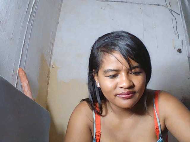 SydneiDollux live cam on BongaCams