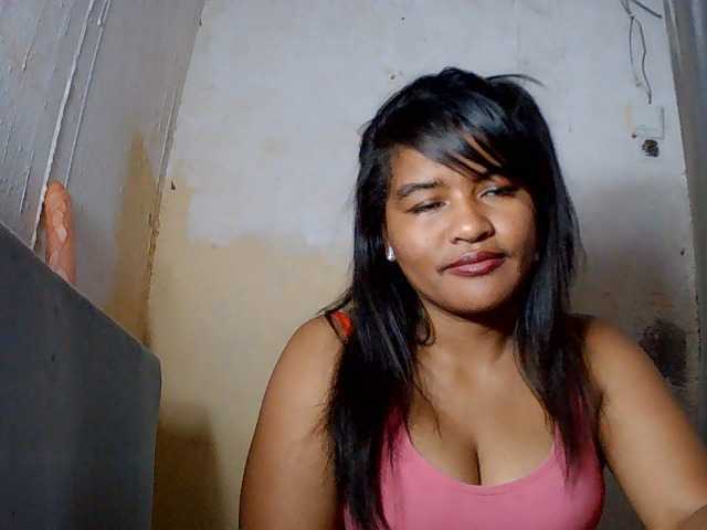 Sydneidollux on Bongacams
