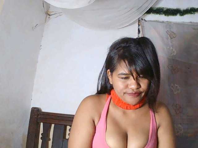 SydneiDollux live cam on BongaCams