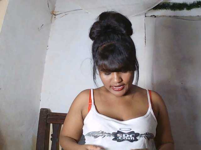 SydneiDollux live cam on BongaCams