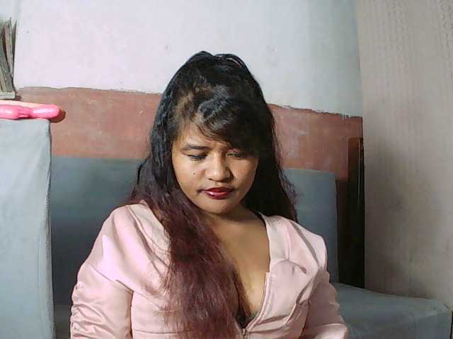 SydneiDollux live cam on BongaCams