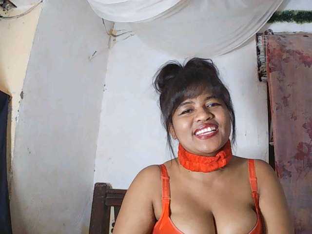 SydneiDollux live cam on BongaCams