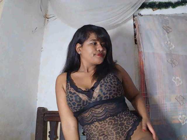 SydneiDollux live webcam show