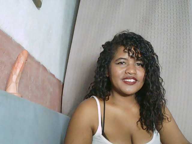 SydneiDollux live cam on BongaCams