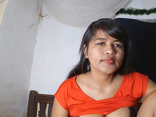 SydneiDollux live cam on BongaCams