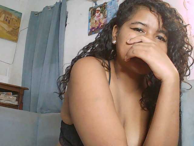 SydneiDollux live cam on BongaCams