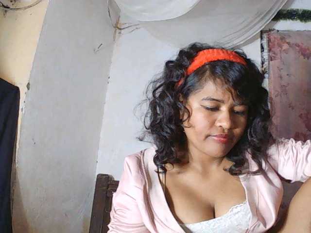 SydneiDollux live cam on BongaCams