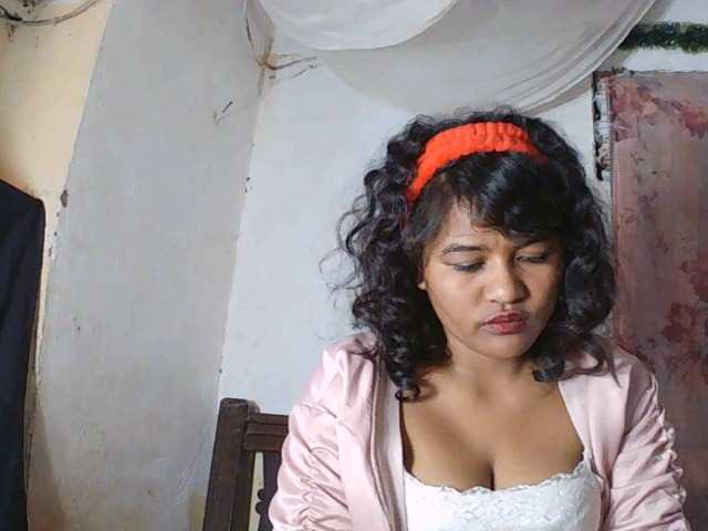 SydneiDollux live cam on BongaCams