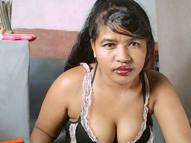 SydneiDollux live cam on BongaCams