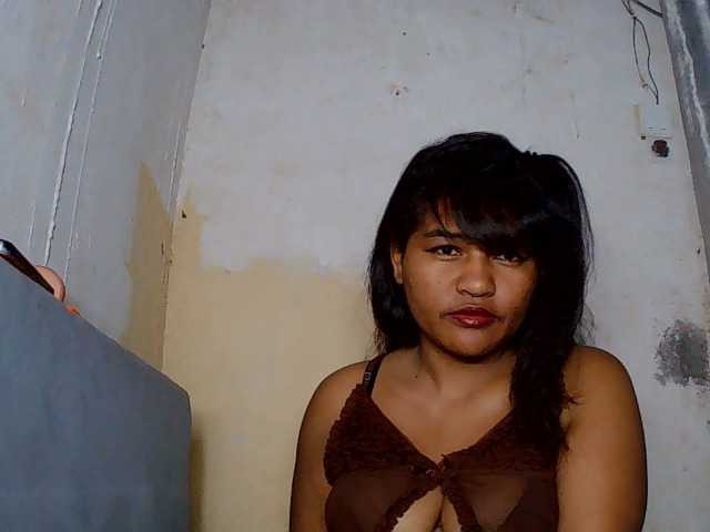SydneiDollux live cam on BongaCams