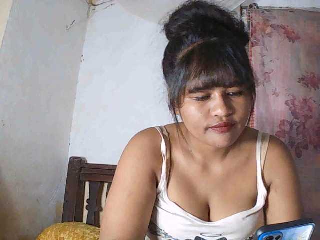 SydneiDollux live cam on BongaCams