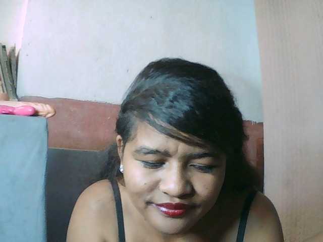 SydneiDollux live cam on BongaCams