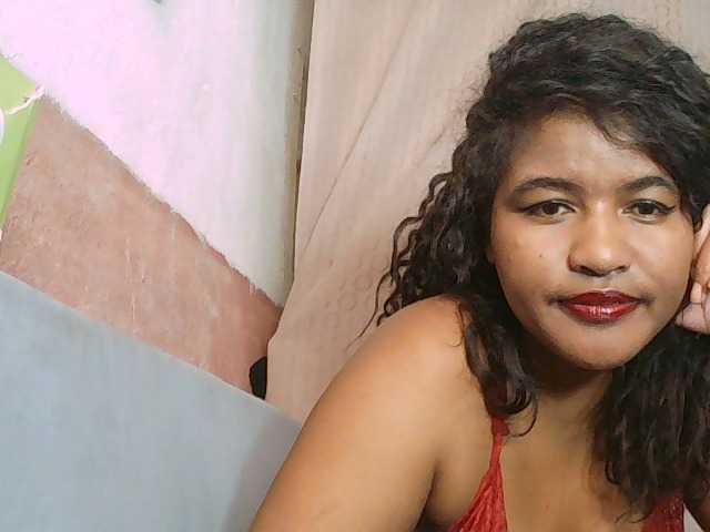SydneiDollux live cam on BongaCams