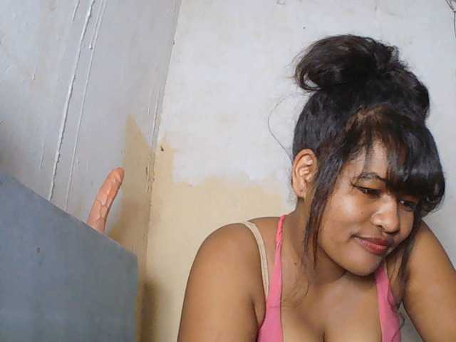 SydneiDollux live cam on BongaCams