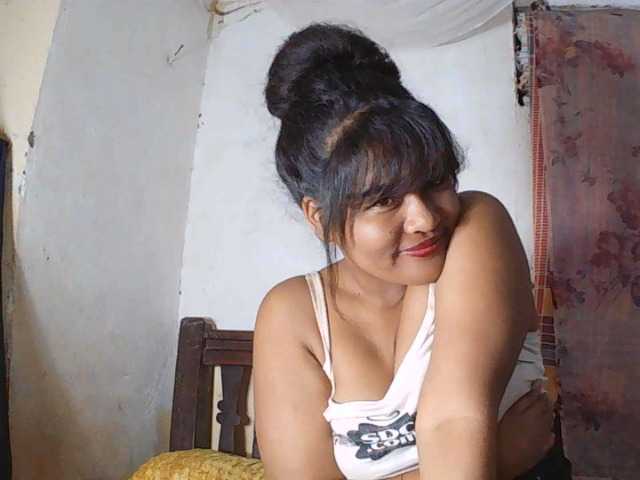 SydneiDollux live cam on BongaCams