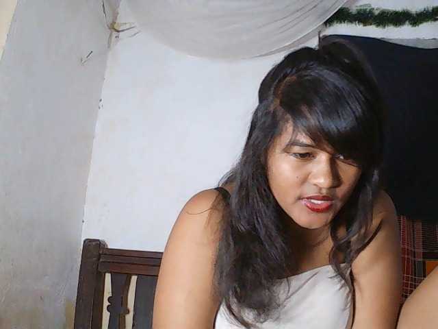 SydneiDollux live cam on BongaCams