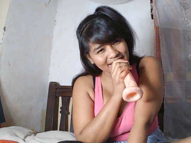 SydneiDollux live webcam show